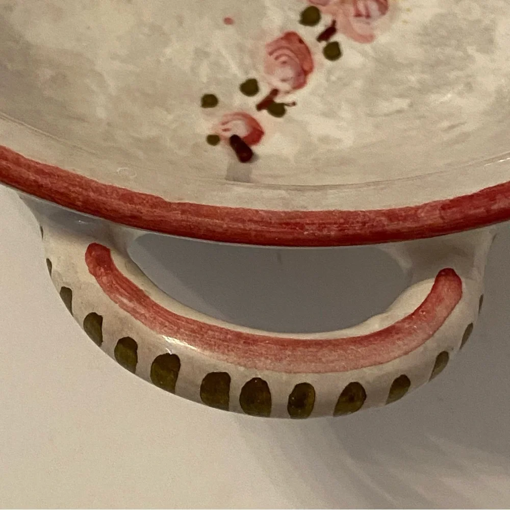DERUTA ITALY VINTAGE HAND PAINTED POTTERY BOWL PINK FLORAL HANDLES SPOUT HOME